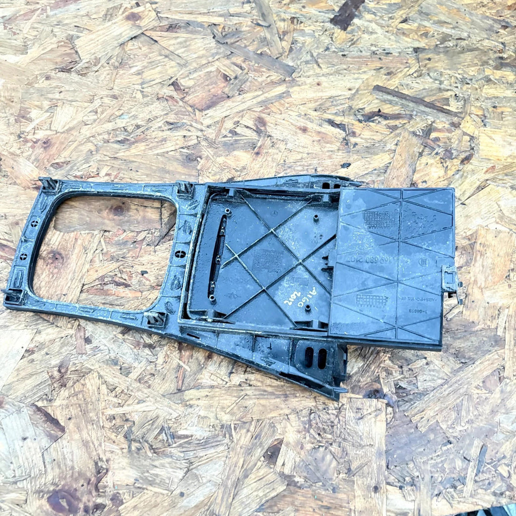 MERCEDES ACLASS W169 2004-2012 CENTRE CONSOLE GEAR SURROUND TRIM ASHTRAY 12V