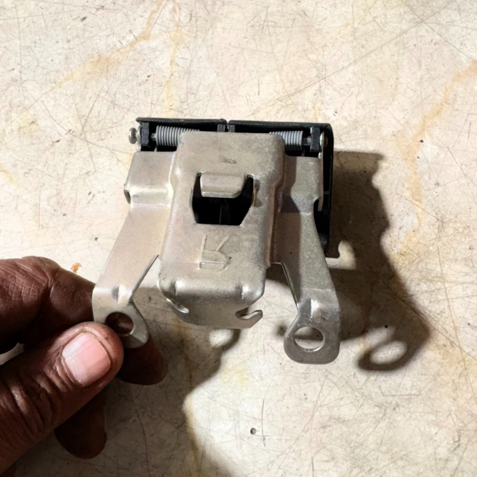Nissan Juke 2014 Bonnet And Fuel Flap Switch
