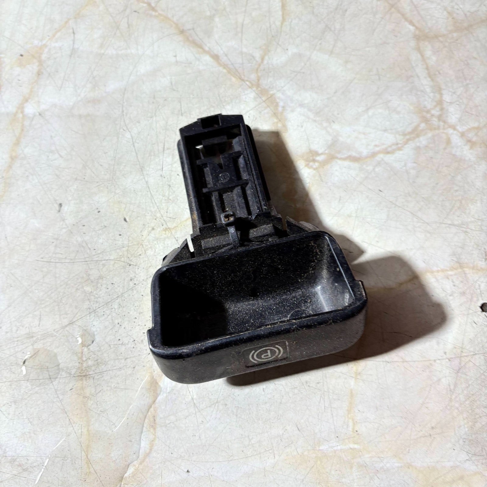 Mercedes C-Class E-Class CLS GLK Parking Brake Release Handle A2044270020 08-18
