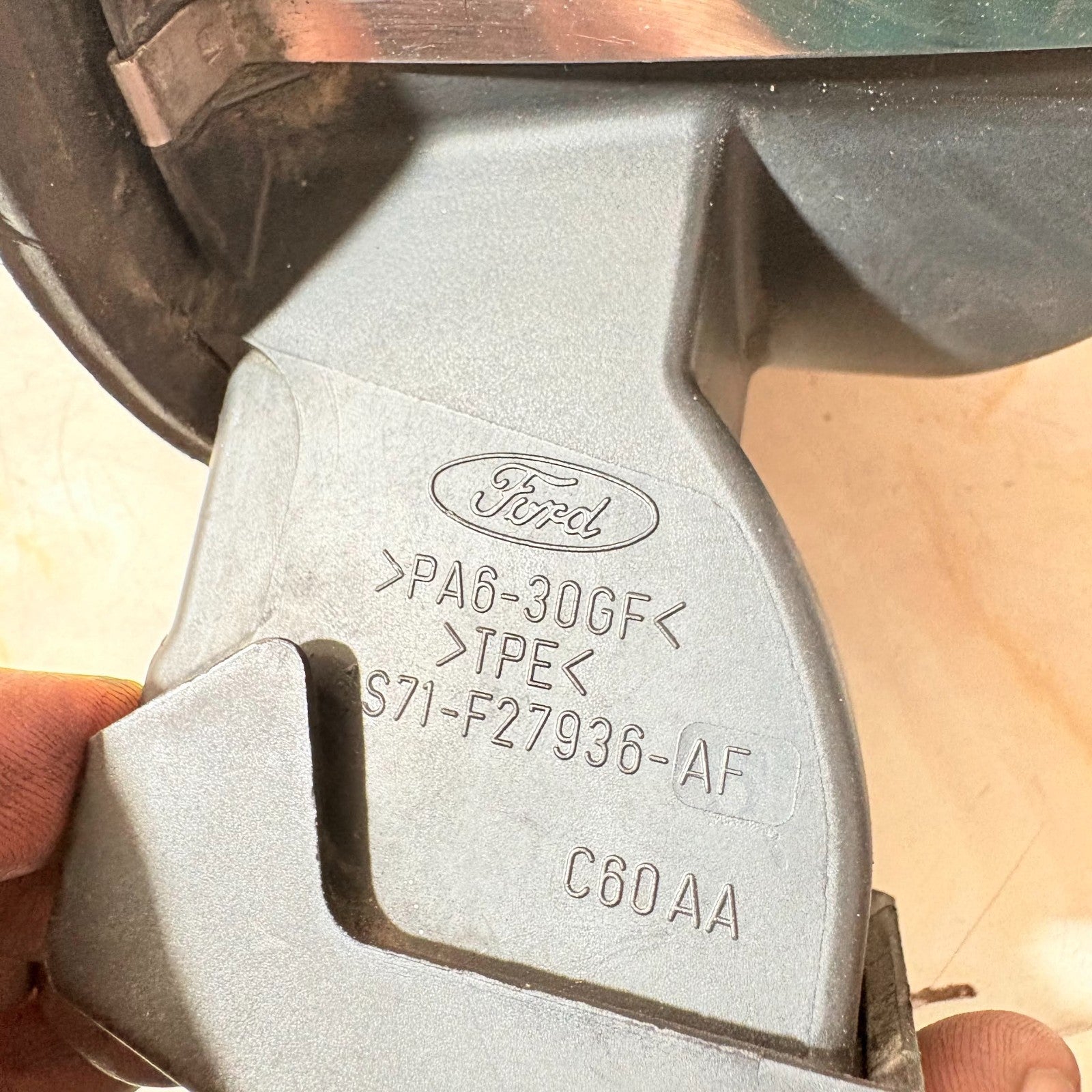 Ford Mondeo 2004 Fuel tank cap cover 1S71F27936AF