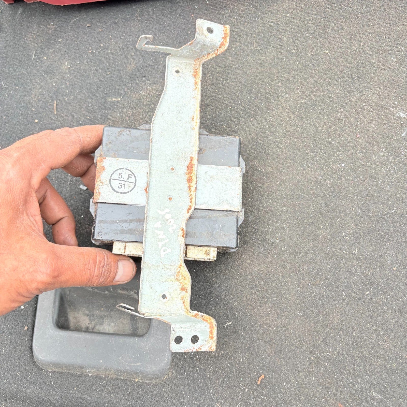 2005 TOYOTA DYNA 300 ABS Control Unit 89540-25010