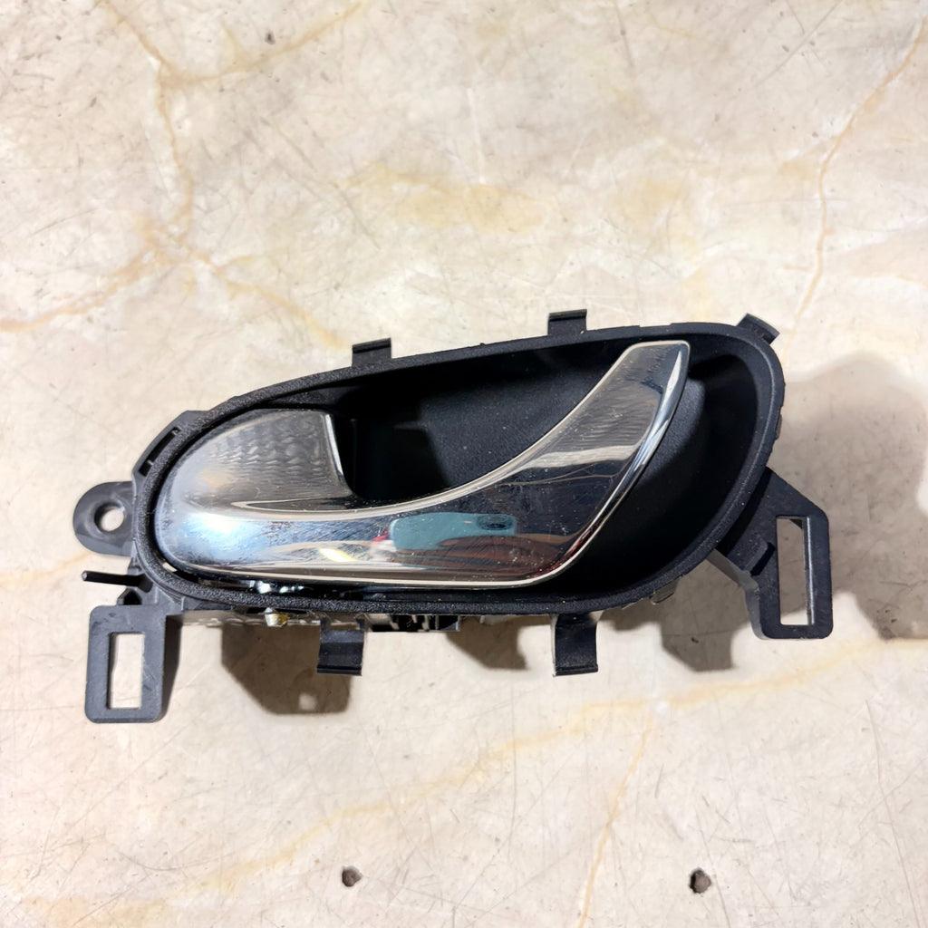 Nissan Qashqai J11 Left Passenger Nearside Front Inner Door Handle 2014-2021