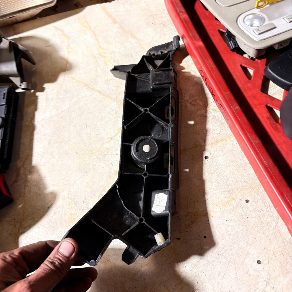 SEAT Ibiza 2009-2015 Right Rear Bumper Bracket Driver Side 5 Door Hatch