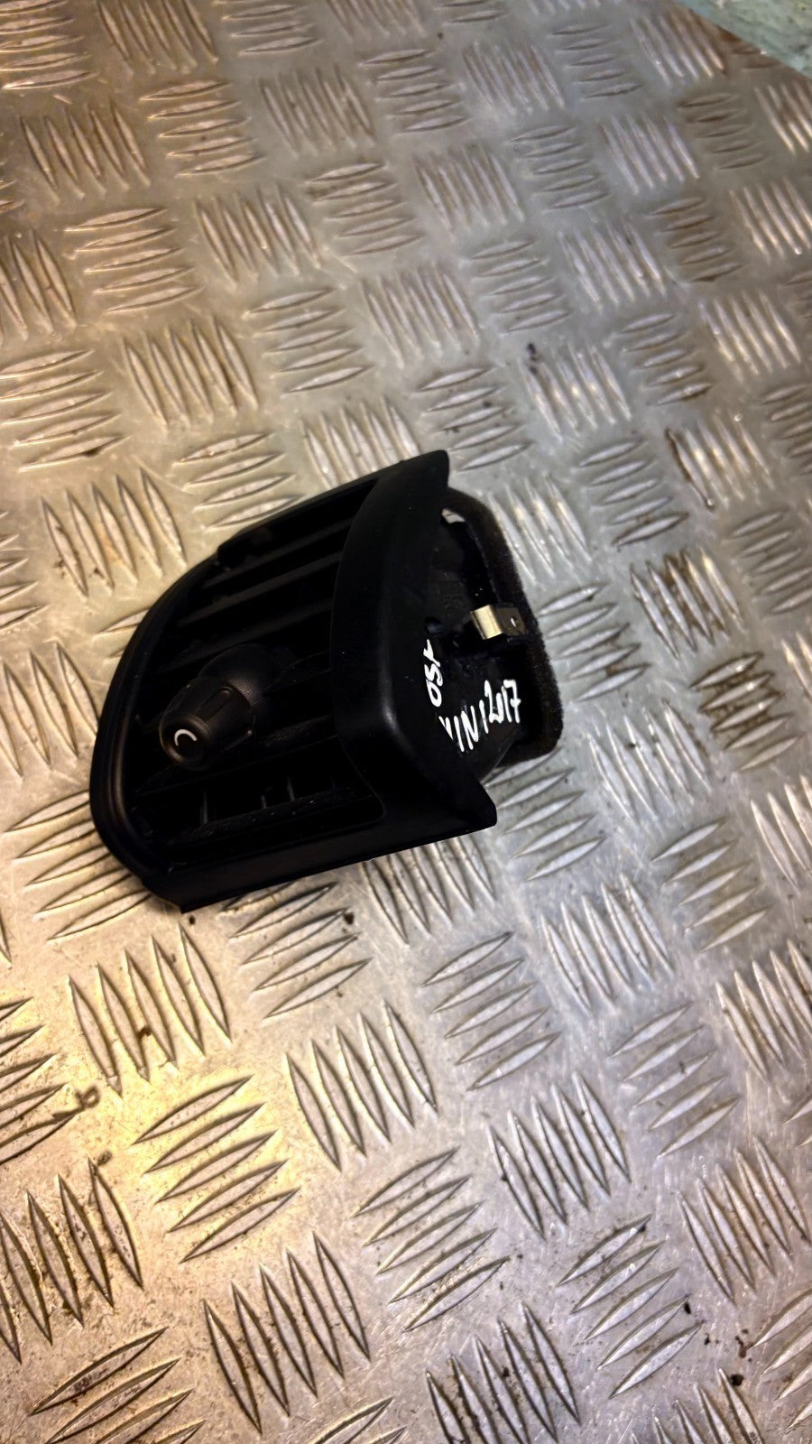 MINI COOPER 2017 DASHBOARD AIR VENT GRILL RIGHTSIDE 64229265405