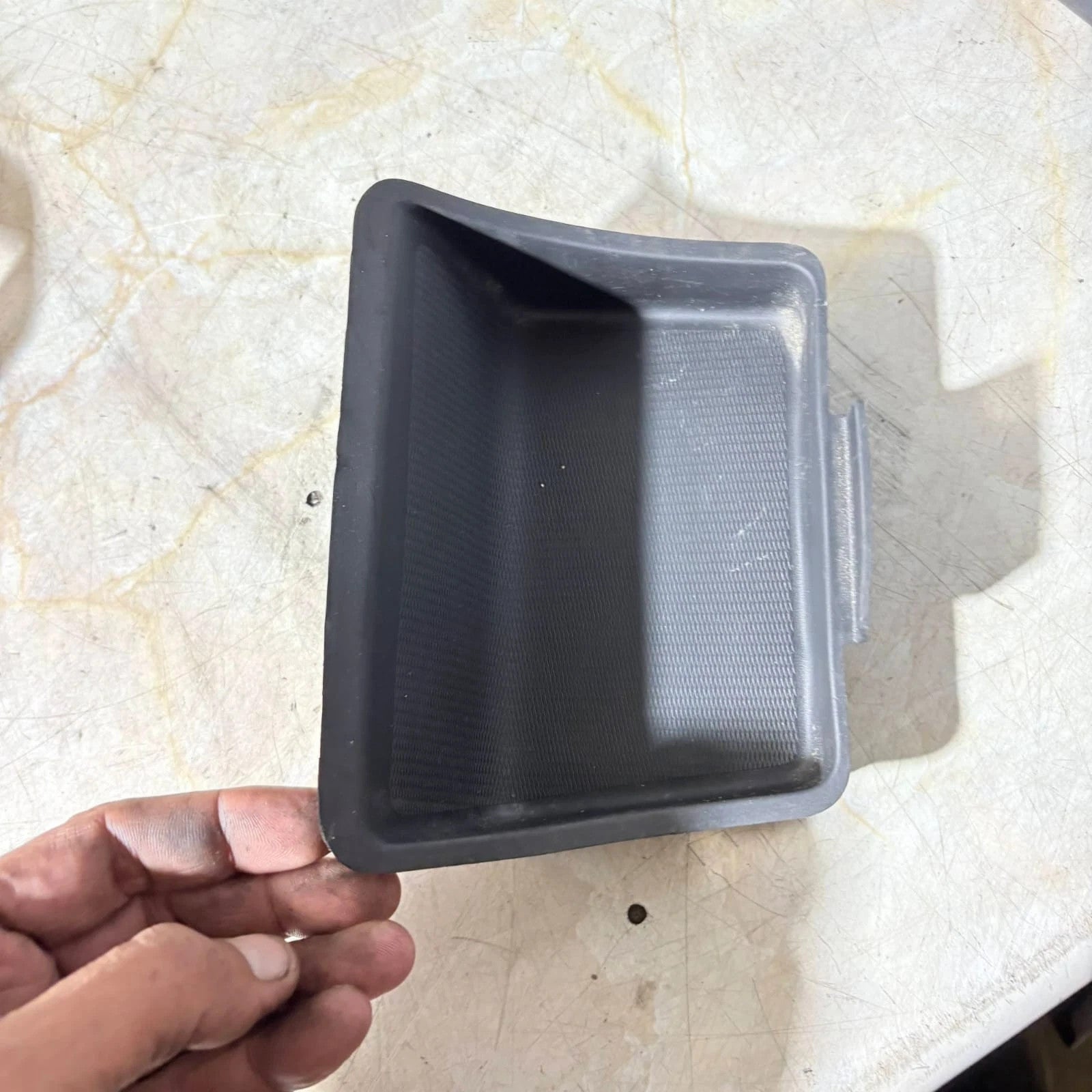 VOLVO V40 INSERT TRAY RUBBER MAT PAD TRIM CENTRE CONSOLE 01302313