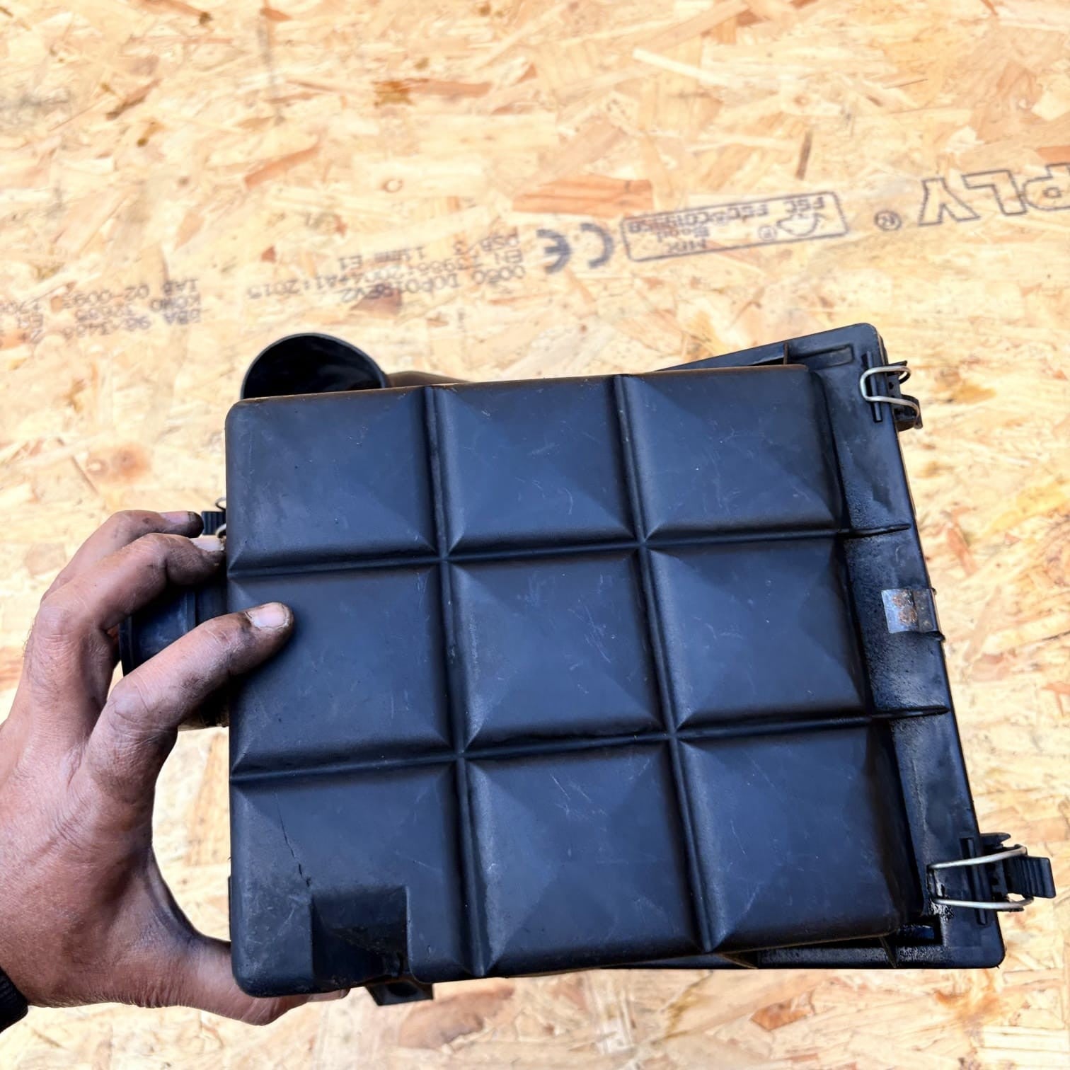 (AS) MERCEDES BENZ W202 C220 CDI AIR FILTER BOX A6040941304 A6040941404 1998