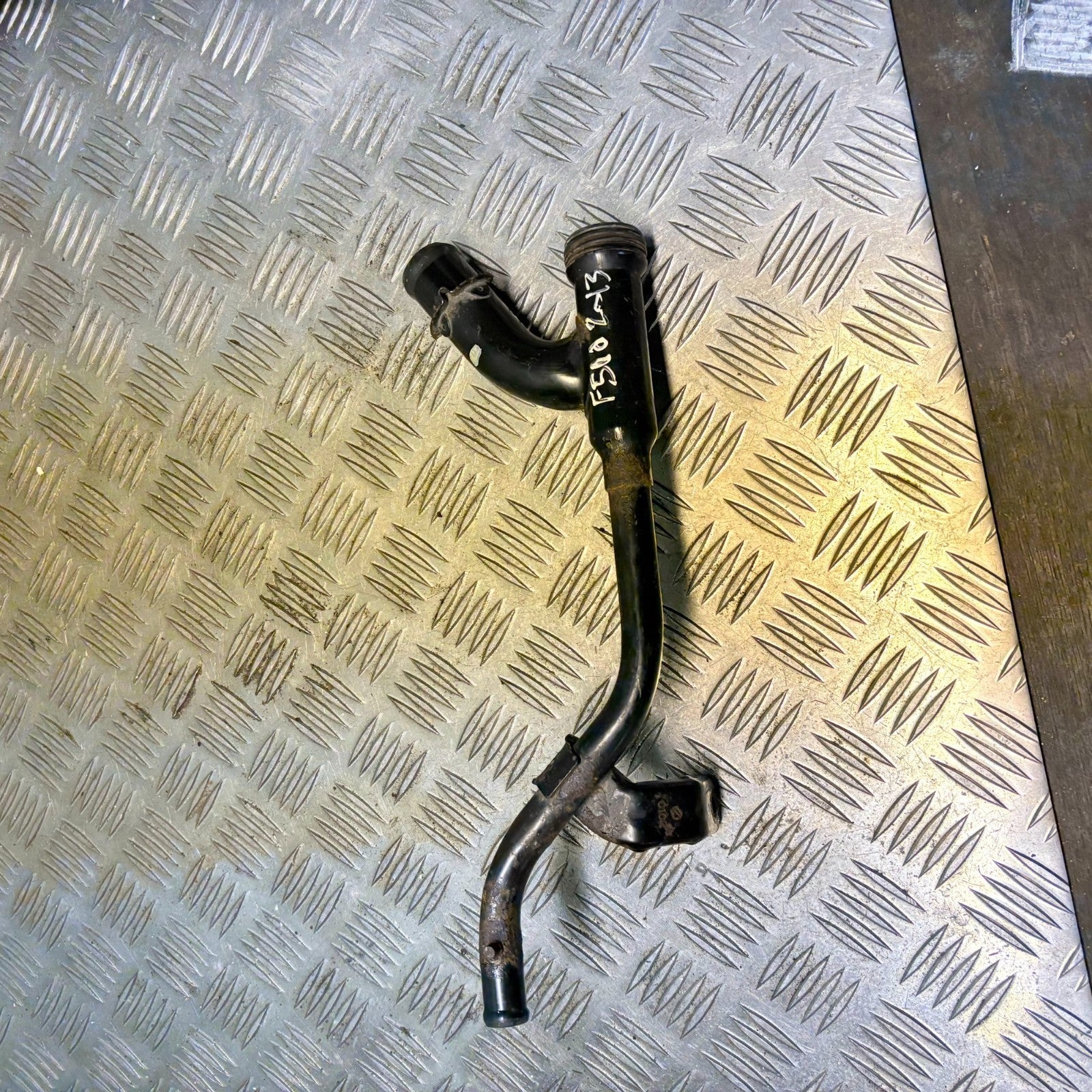 Fiat 500 1.3 MultiJet Diesel Water Pump Coolant Pipe Metal Tube 2011-2014