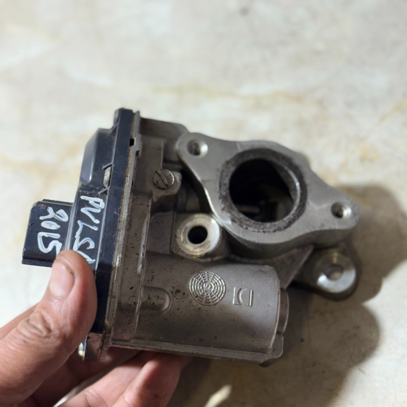 2015 NISSAN PULSAR EGR VALVE H8201143495