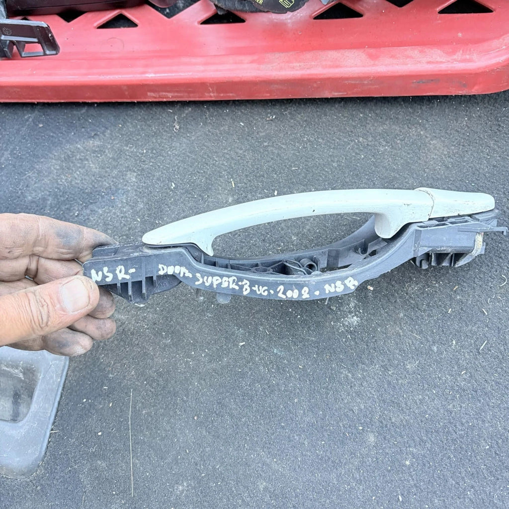 Skoda Superb 2002-2008 NSR Rear Door Handle Mounting Bracket 6Y0837885