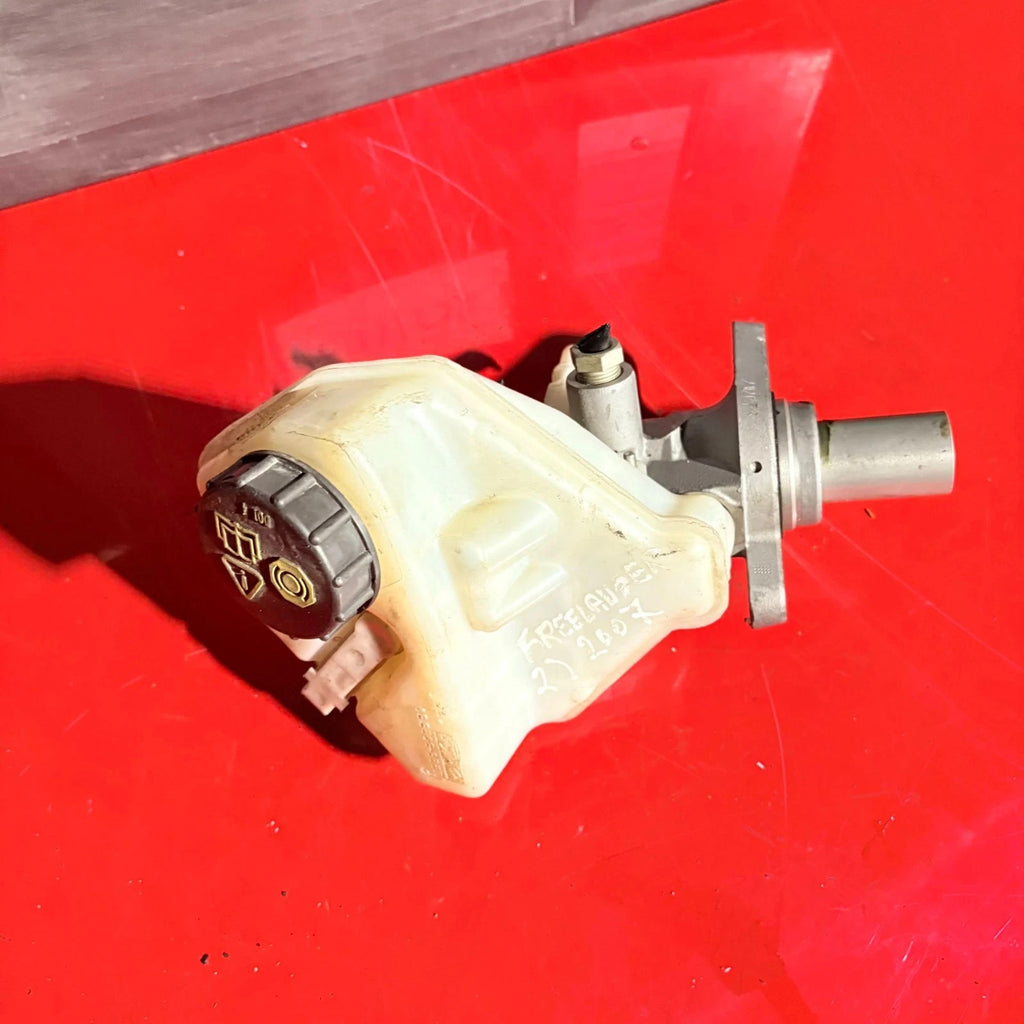Land Rover Freelander 2 Brake Reservoir Master Cylinder 2006-2014 03.3508-8557.1