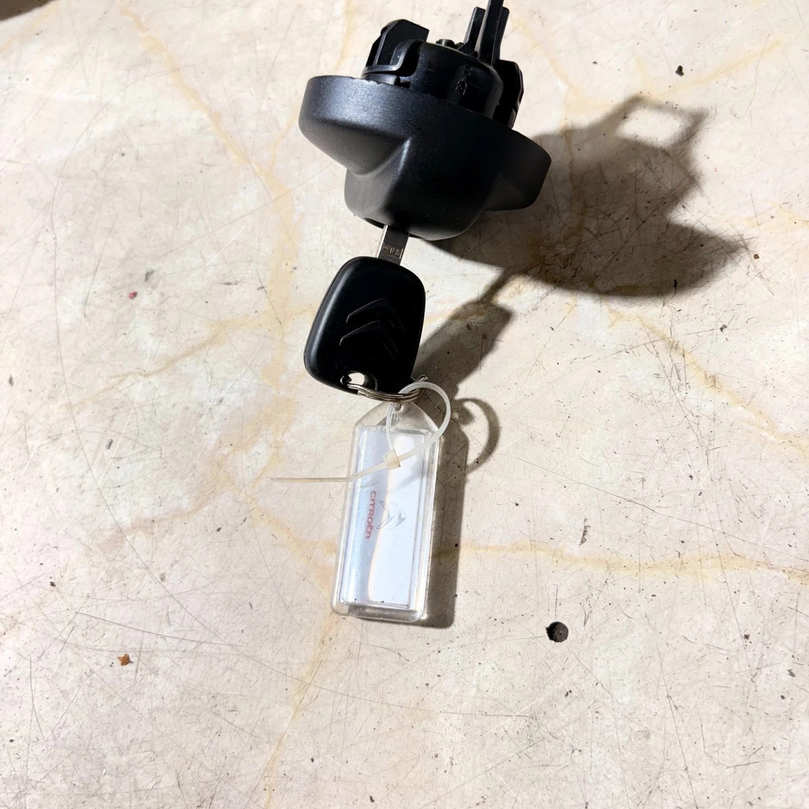 Fuel Cap Compatible with Citroen C2 C3 1st Series With Key
