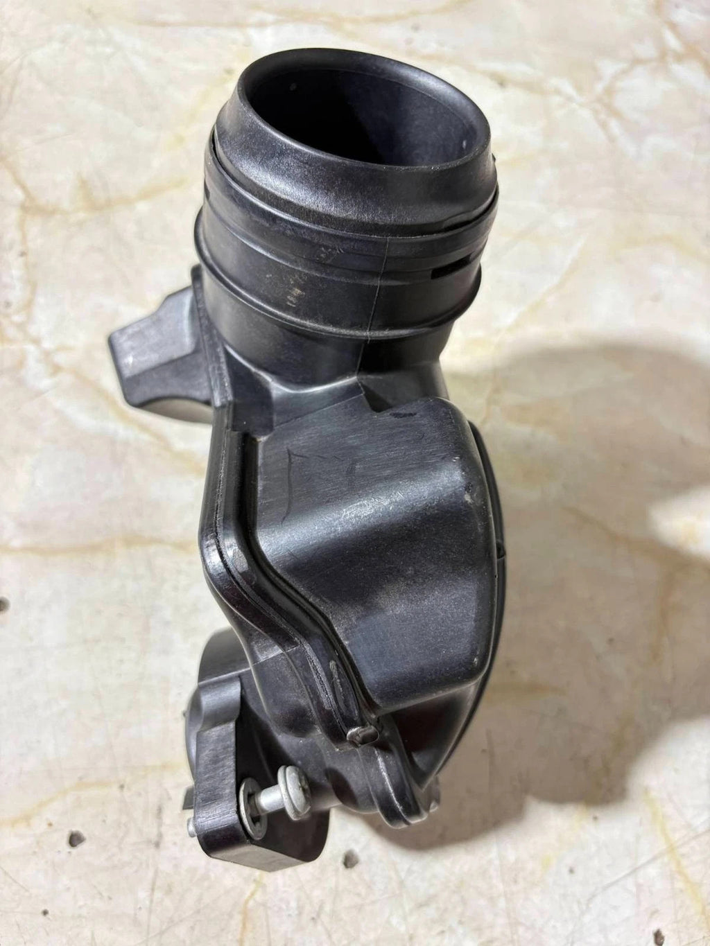 VW TIGUAN MK2 AD 2016-2023 1.5 TSI DAD AIR INTAKE PIPE 05E129654B