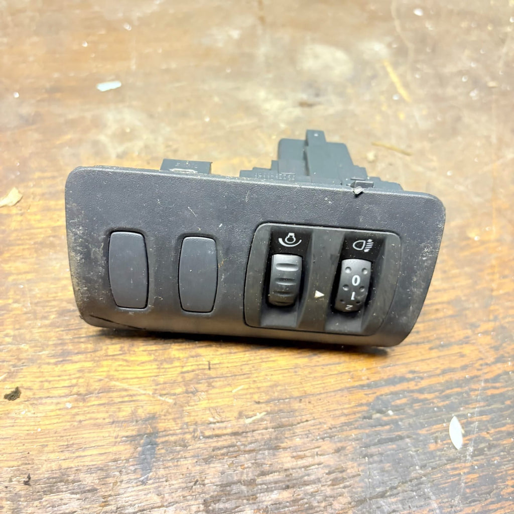 Renault Clio Mk3 2005-2014 Headlight Levelling Switch Dash Dimmer 8200407756