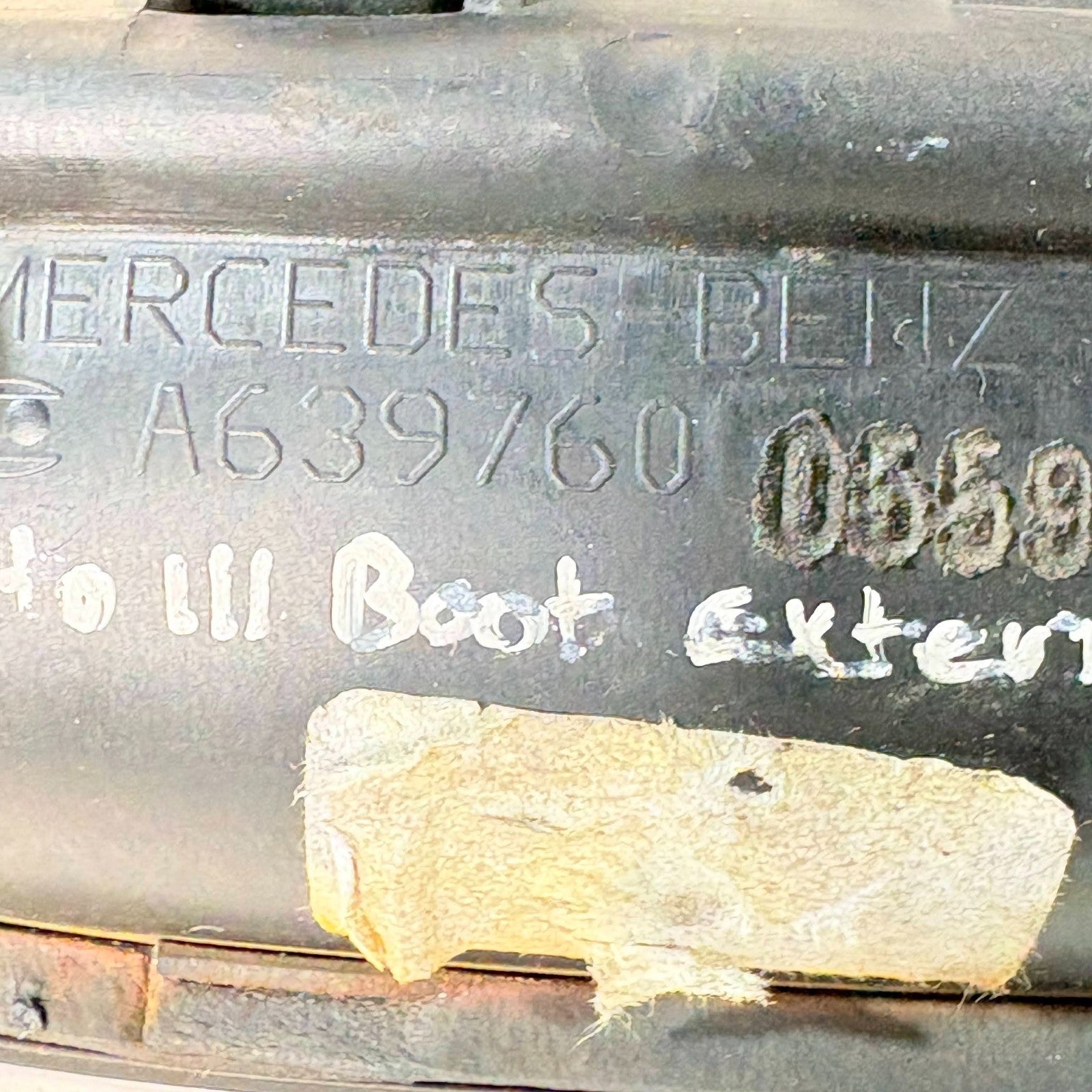 MERCEDES BENZ VITO W639 REAR TAILGATE BOOT LID PANEL OUTER HANDLE A6397600559
