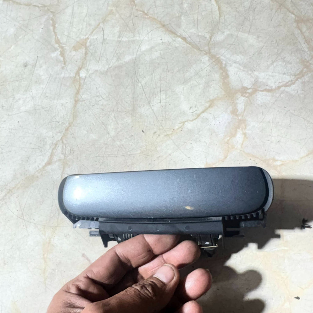 AUDI A6 RIGHT REAR OUTER DOOR HANDLE GREY