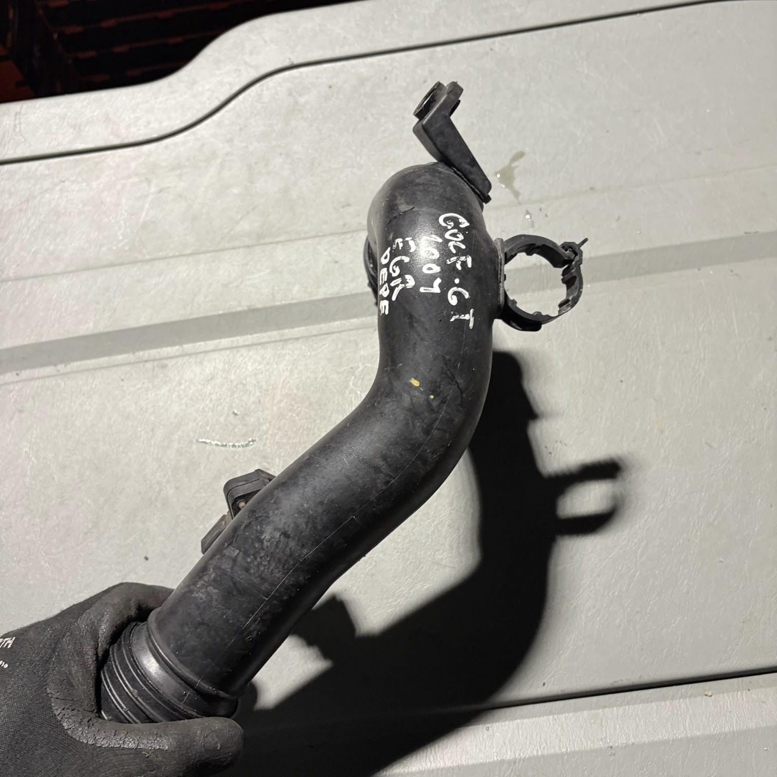 VW Passat B6 05-10 2.0 TDI Turbo Intercooler Pipe Hose 1K0145770D