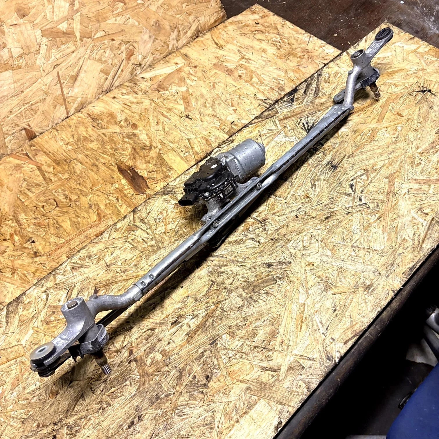 BMW Mini 2007 Front Wiper Motor & Arm Linkage Denso 7419788-03 Tested Part