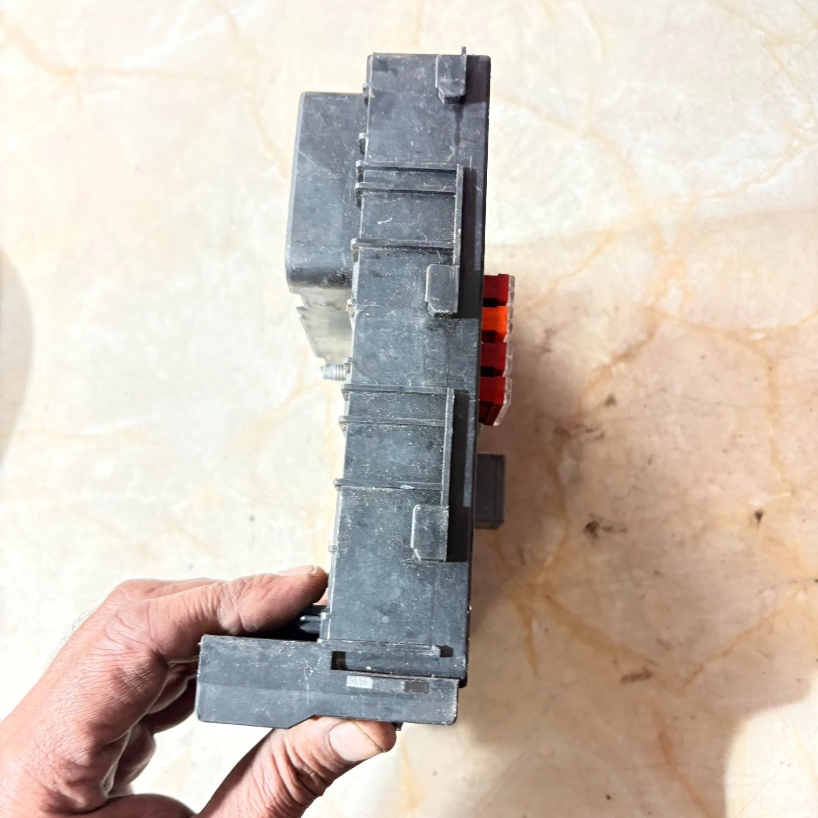 Volkswagen Golf Plus 2005-2009 Engine Bay Fuse Box Relay Module 0-1718128-1 0171