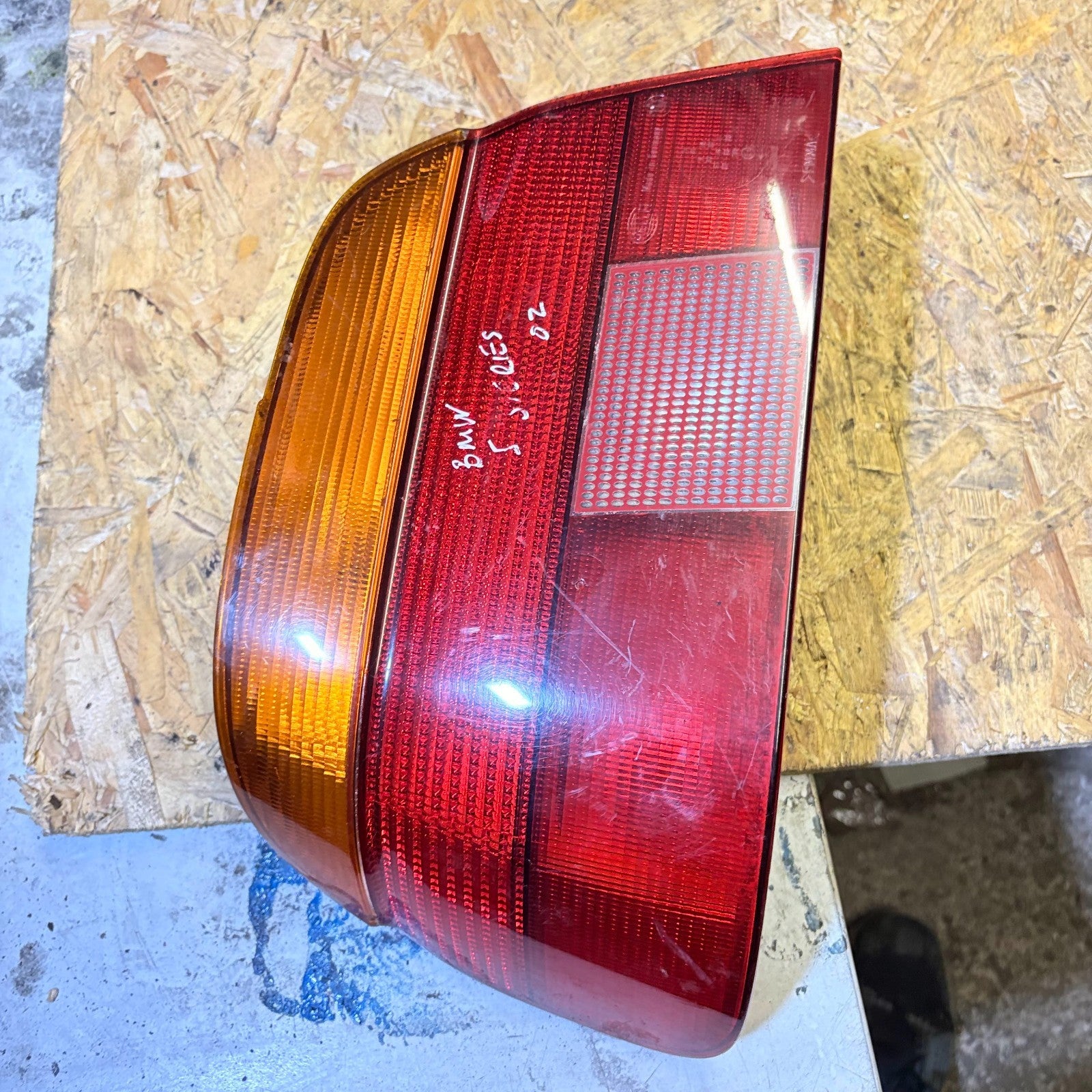 BMW 5 series 1995-2004 REAR RIGHT LIGHT CLUSTERS 146033.00