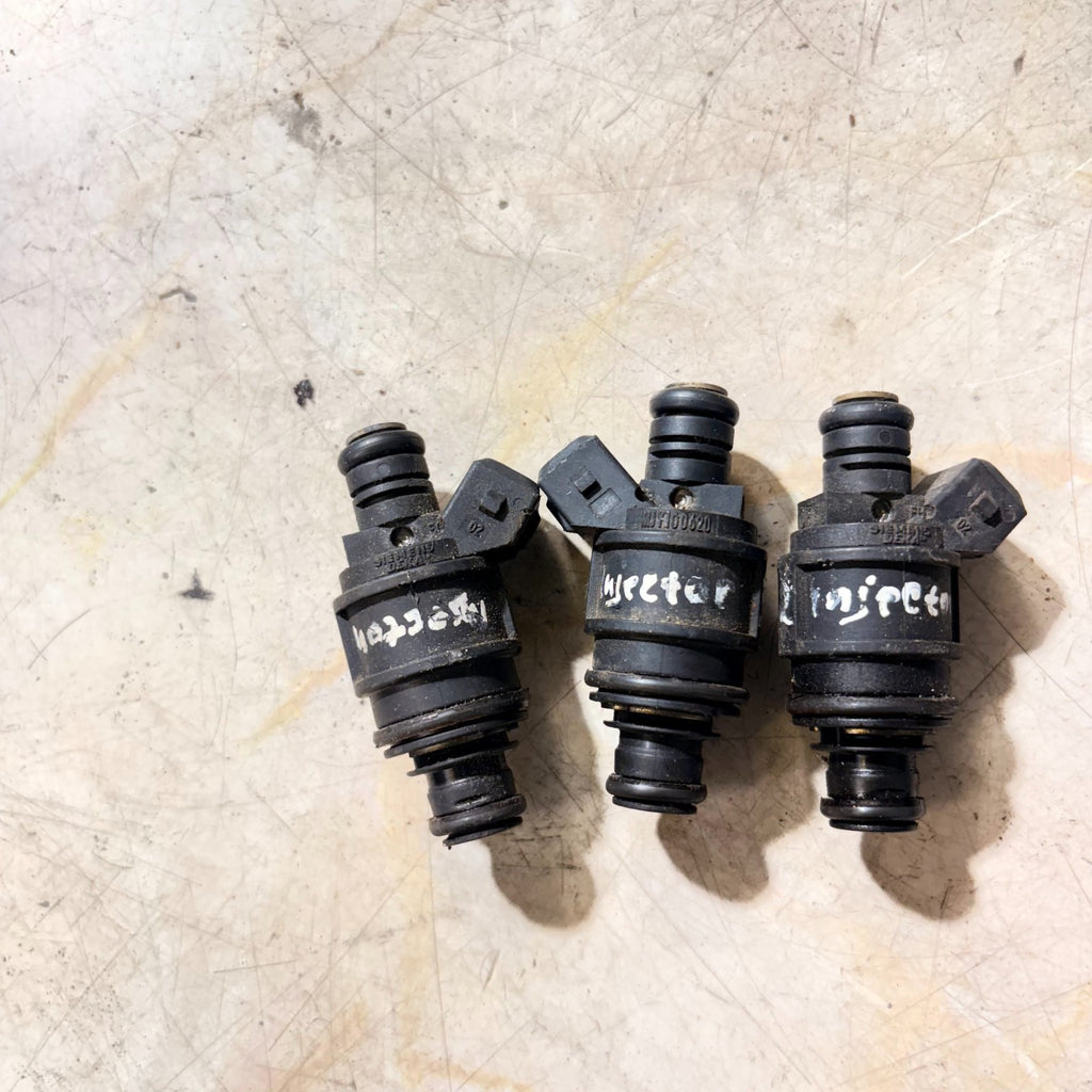 MG 2002-2005 FUEL INJECTORS MJY100620 SET OF 3