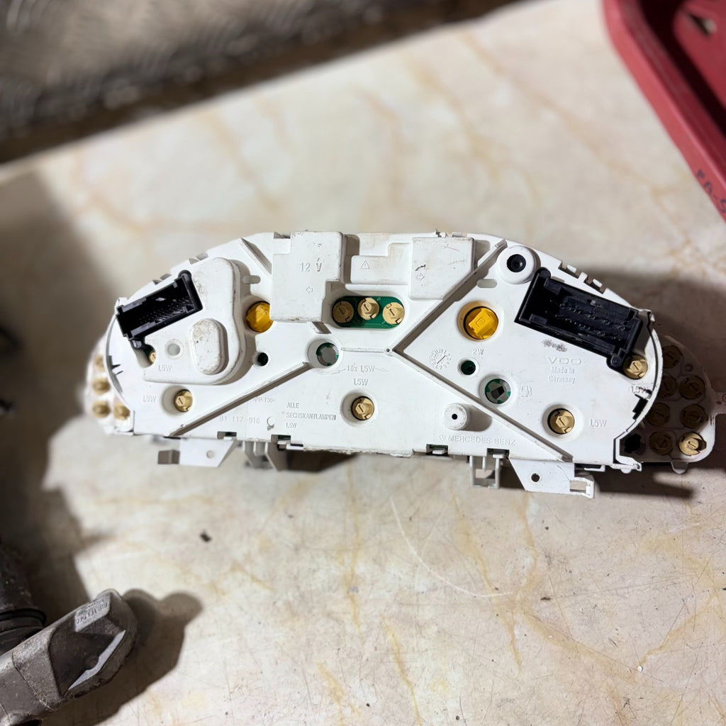Chrysler Crossfire 2004-2008 Speedometer Instrument Cluster MPH A1935420001