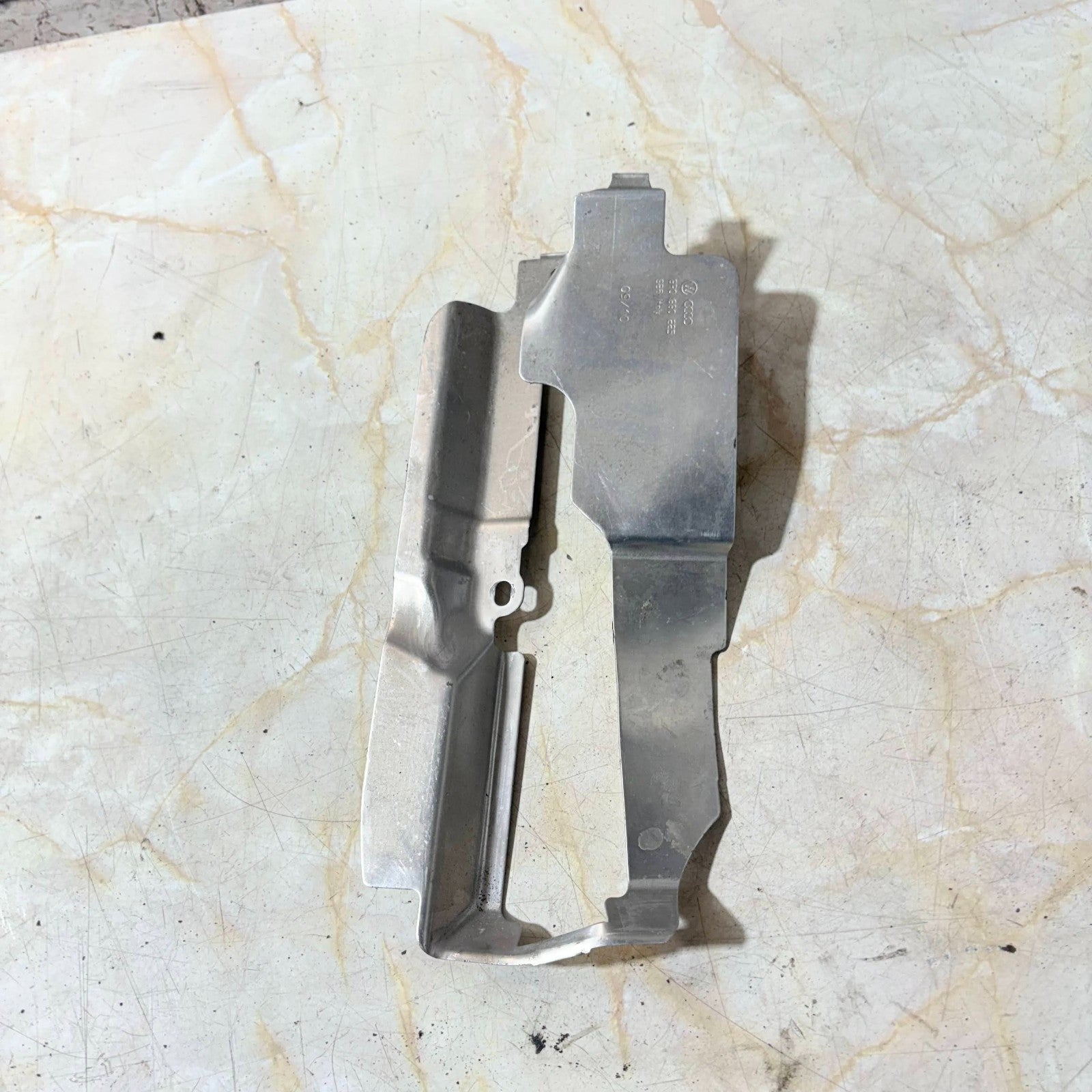 Audi A3 8P 2003-2013 Steering Column Cowl Inner Support Bracket 8P0880225