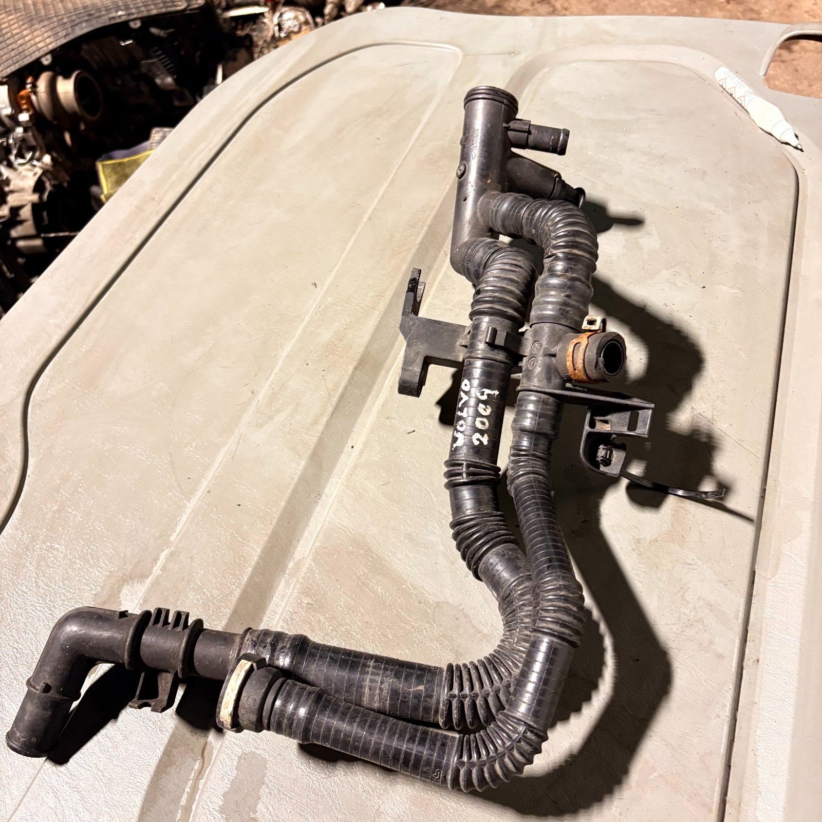 Volvo V50 05-11 S40 05-12 C30 06-12 V70 09-11 S80 10-11 1.6D Coolant Pipe 011252