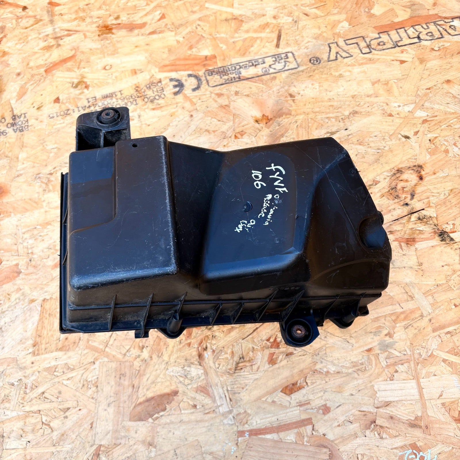 Skoda Octavia 1U5 Mk1 Estate 1.9 TDI Air Filter Box 1J0129607AE 1998-2010