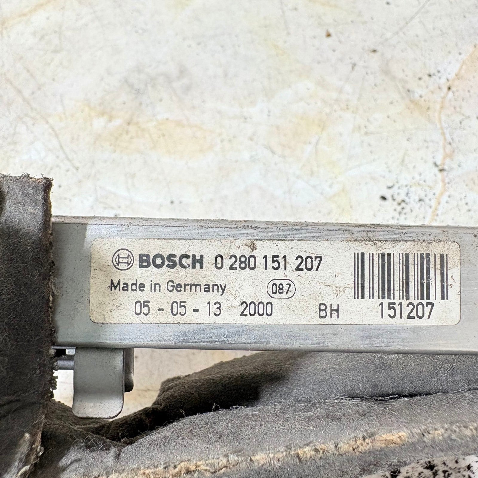 VAUXHALL CORSA D FUEL RAIL & INJECTORS 0280151207 BOSCH