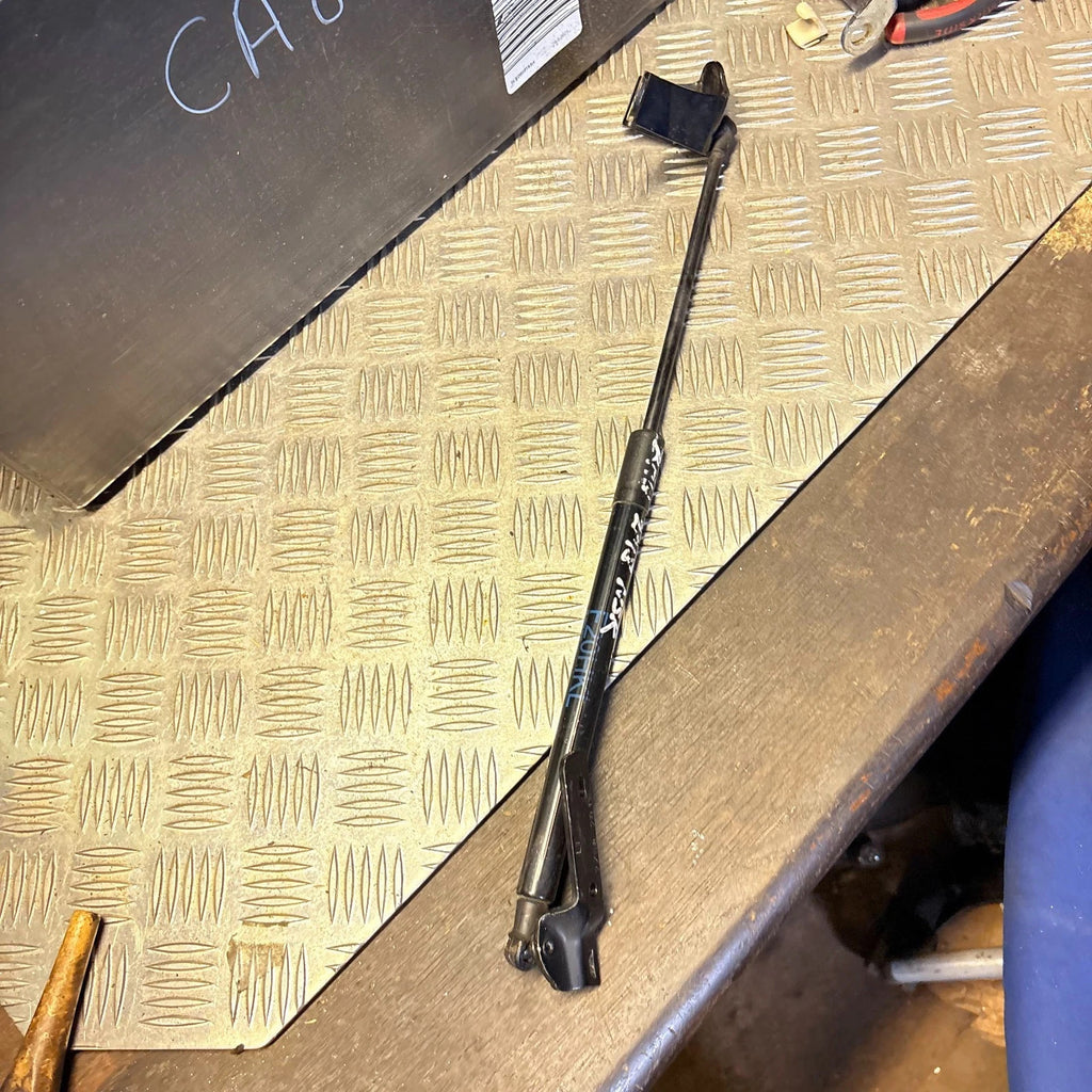 BMW 1 Series F20 F21 Tailgate Boot Gas Strut Left Rear 51247239871 2011-2019