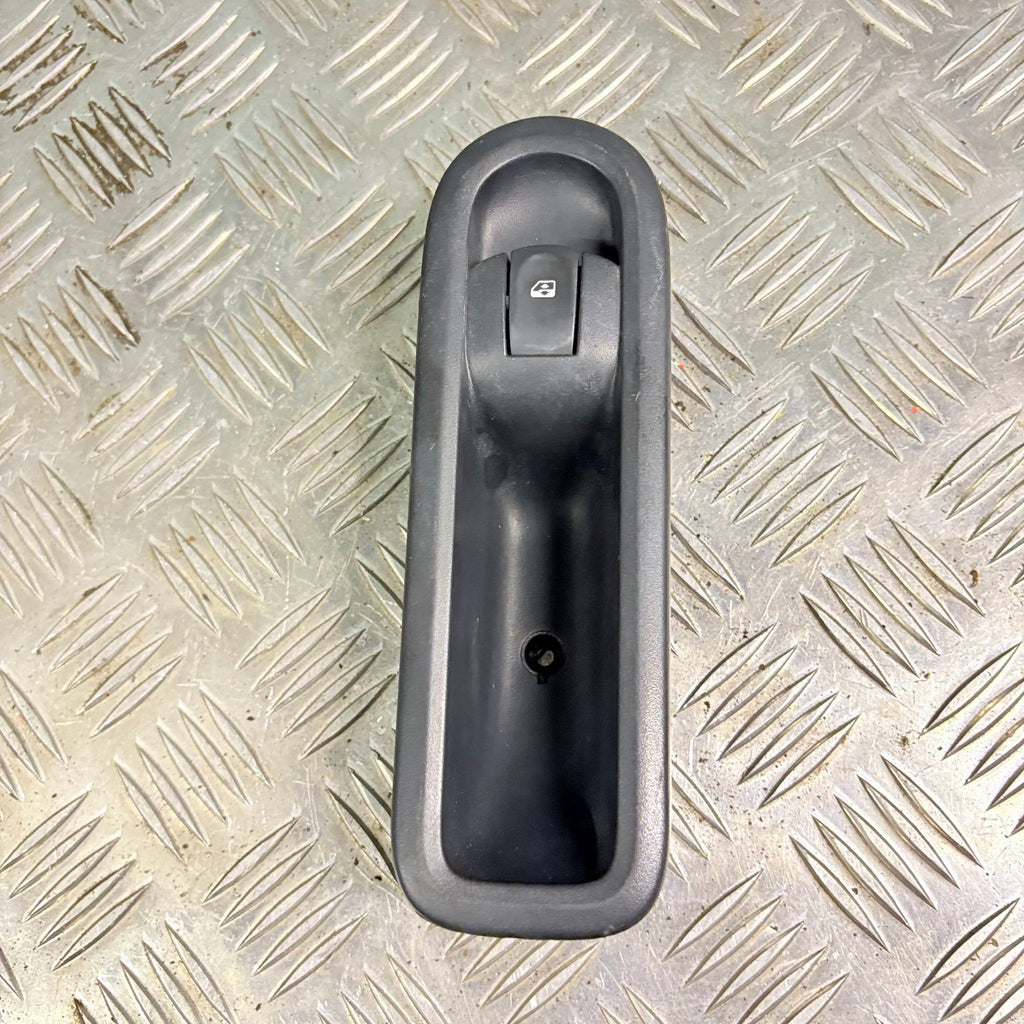 Renault Twingo 07-12 Electric Window Switch Front Left Side 8200356517B