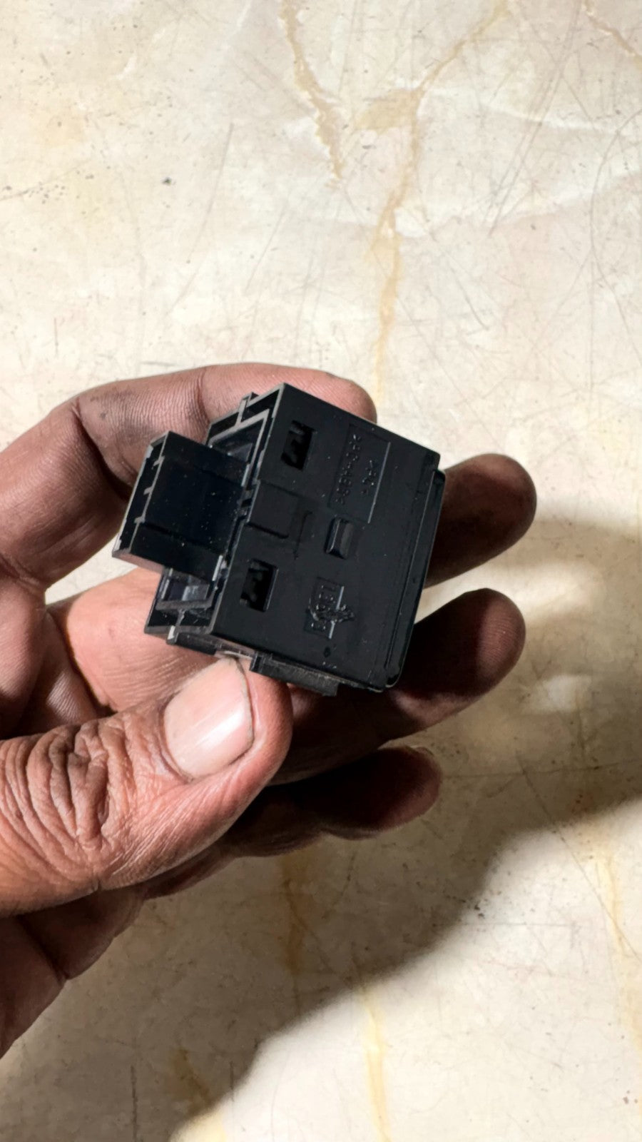 JAGUAR XF X260 CRUISE CONTROL SWITCH GX73-14E132-AA