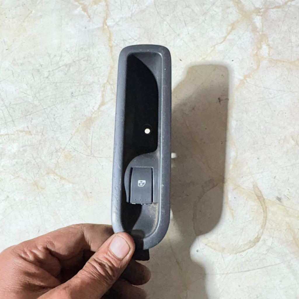 Renault Scenic 2005 Window Switch Right Rear Driver Side