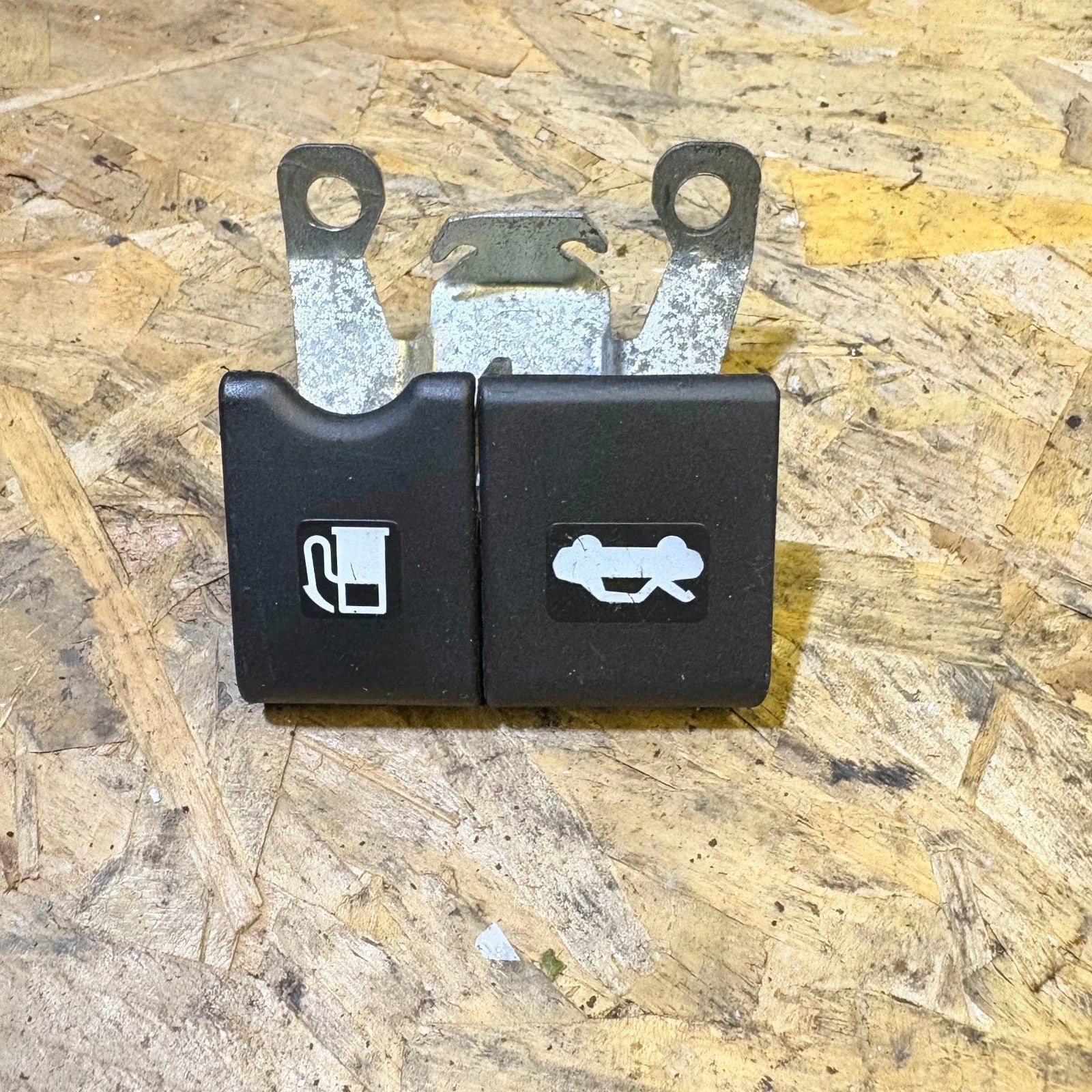 Nissan Juke F15 2010-2018 Bonnet & Fuel Flap Release Lever 65621-1KK0A RHD