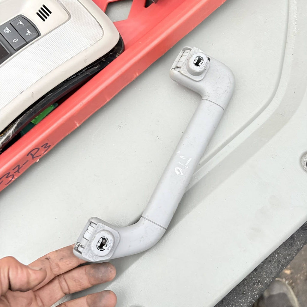 VW Touareg 7L 2003-2010 Front Right Interior Roof Grab Handle 7L0857608A