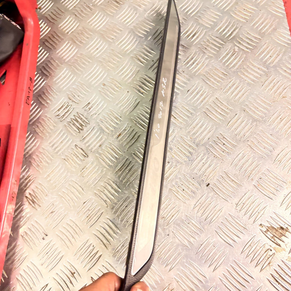 HYUNDAI I40 2017 REAR LEFT SIDE DOOR SILL STEP COVER TRIM