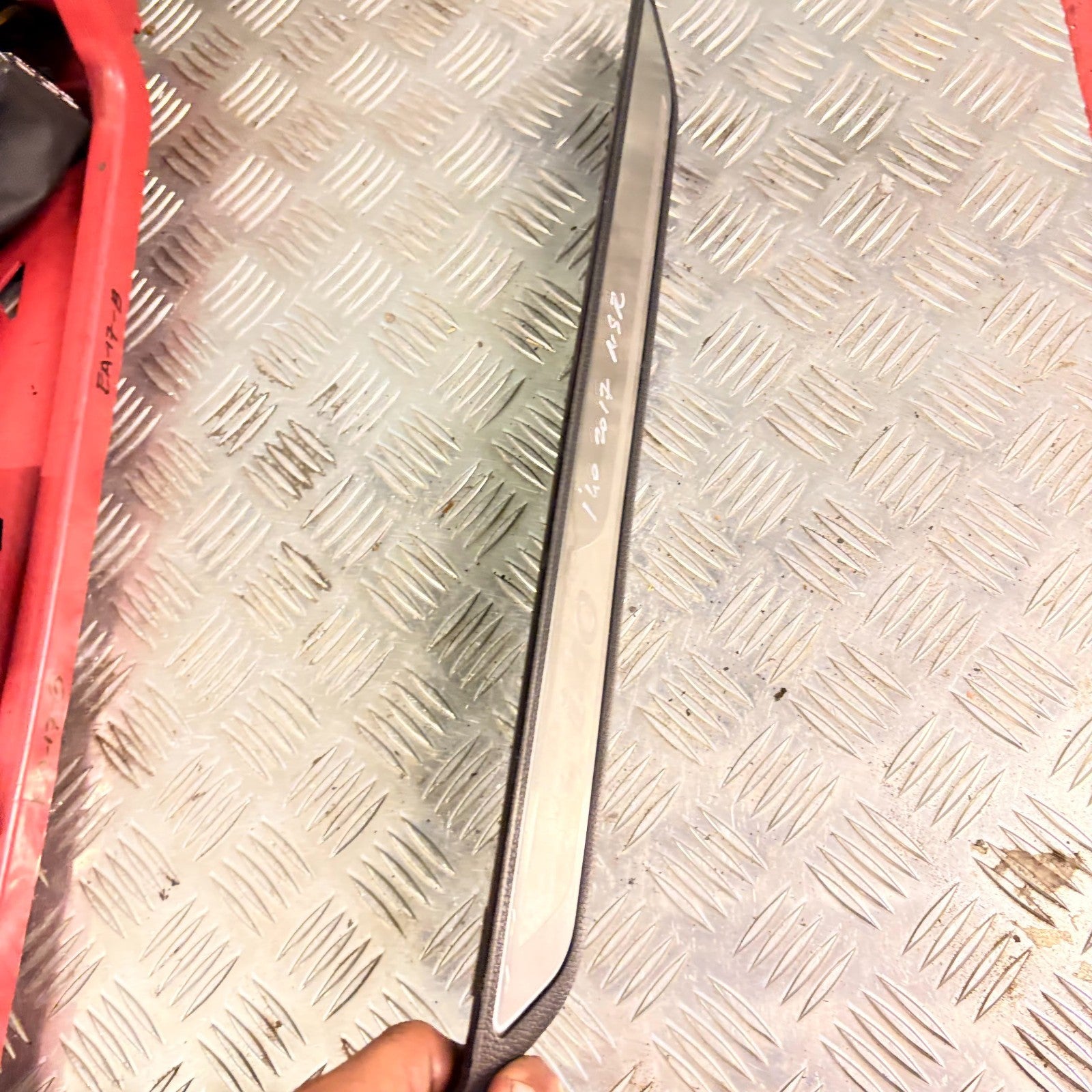 HYUNDAI I40 2017 REAR LEFT SIDE DOOR SILL STEP COVER TRIM