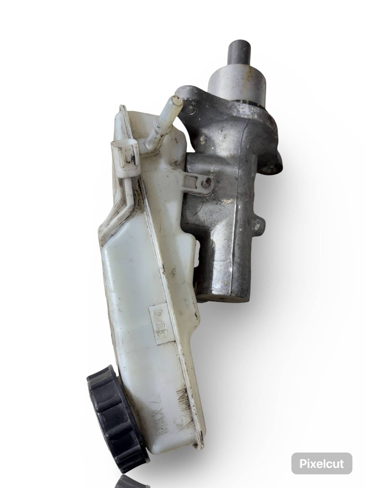 FORD FOCUS C-MAX LX 2003-2007 1.8 BRAKE MASTER CYLINDER