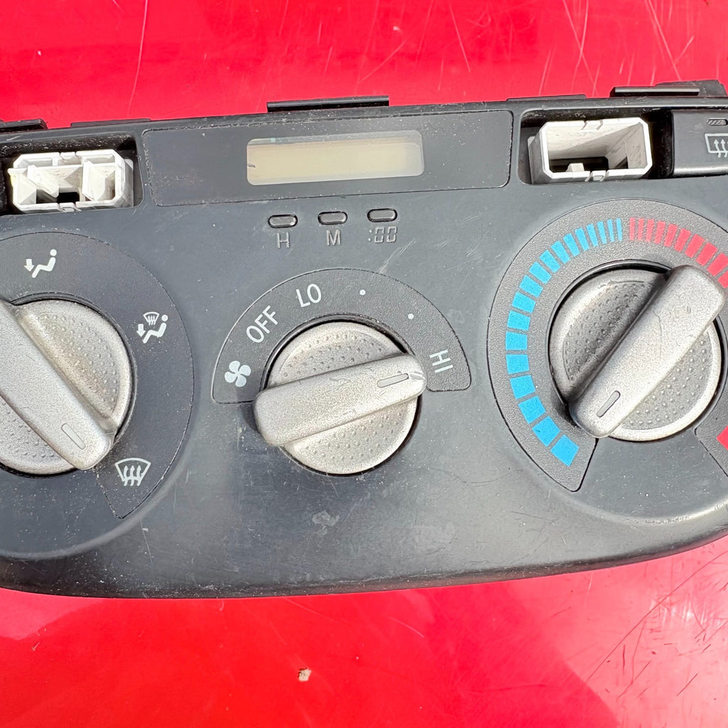 Toyota RAV-4 2003 Climate Control Panel (Heater Control Switches) 455916-2020