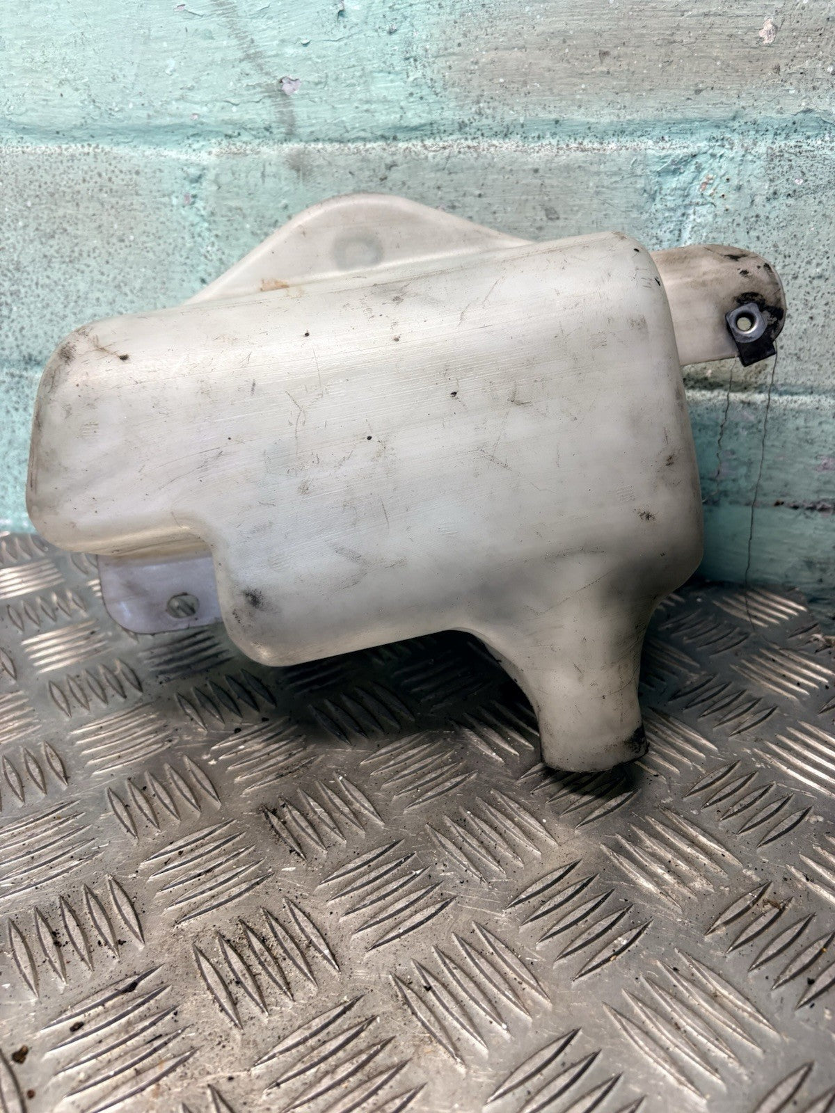 Peugeot Expert 2007-2016 Washer Bottle Reservoir & Pump 78662B029 Dispatch Scudo