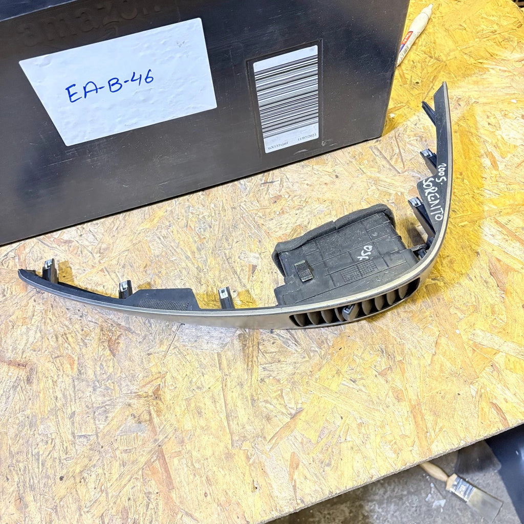 KIA SORENTO 2005 DASHBOARD AIR VENT FRONT DRIVER RIGHT SIDE