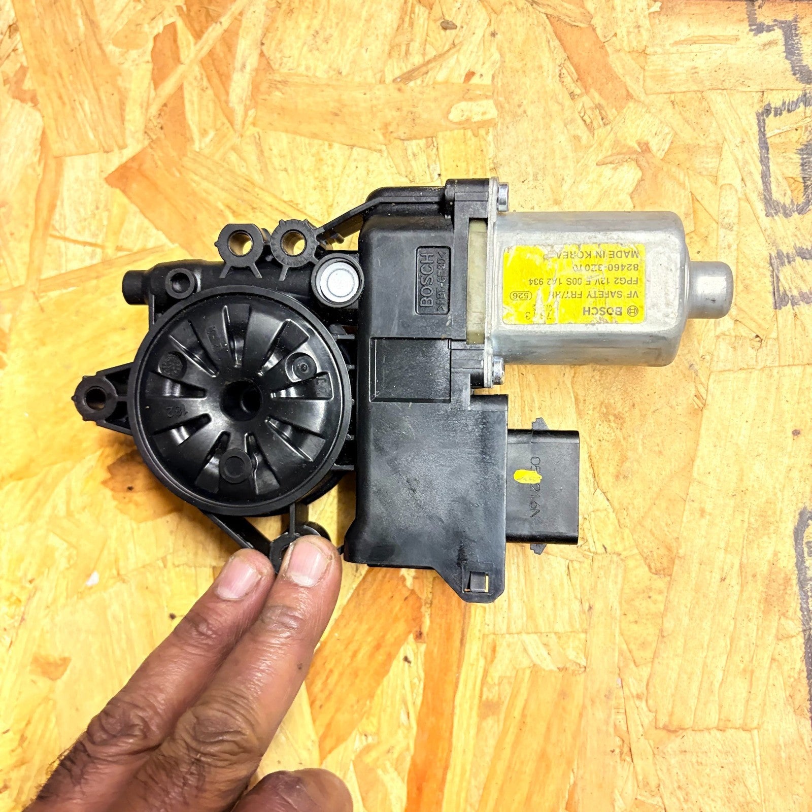 Hyundai i40 2011-2019 Front Left Door Electric Window Motor 82460-3Z010