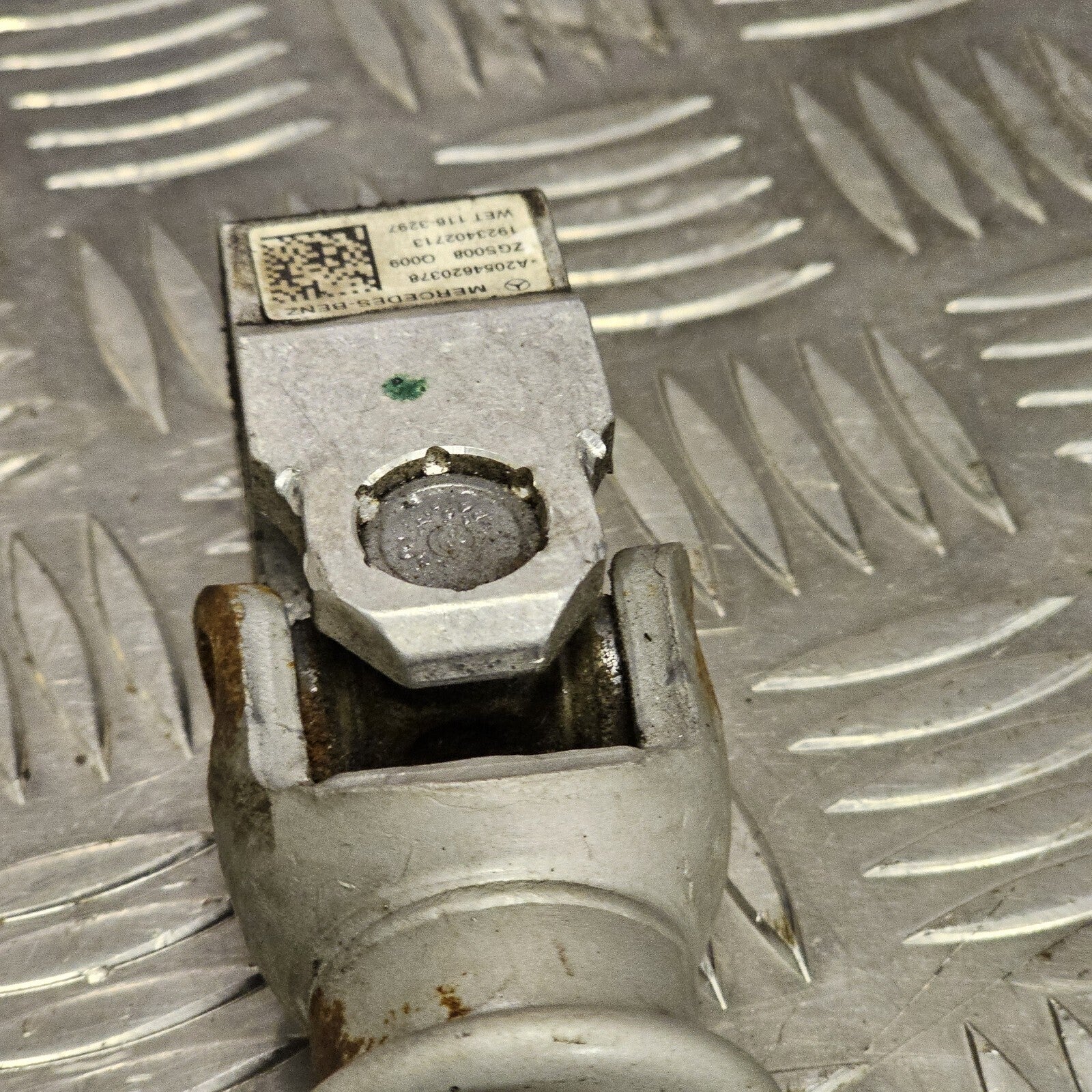 MERCEDES C CLASS STEERING COLUMN SHAFT JOINT A2054620378 W205 C300 2015