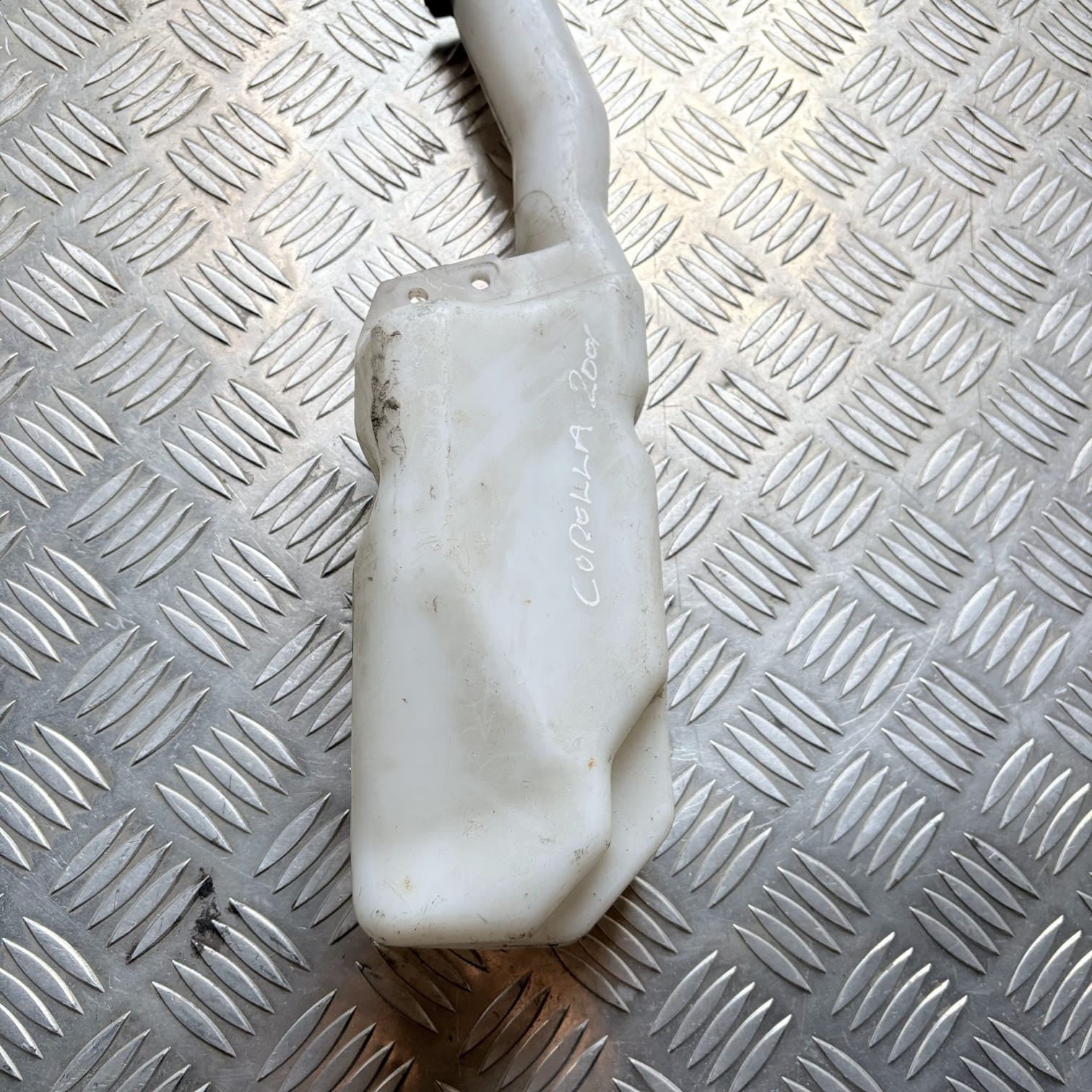 16480-22040 Coolant Reservoir Toyota Corolla (2001) 1.6 B 81KW 3P