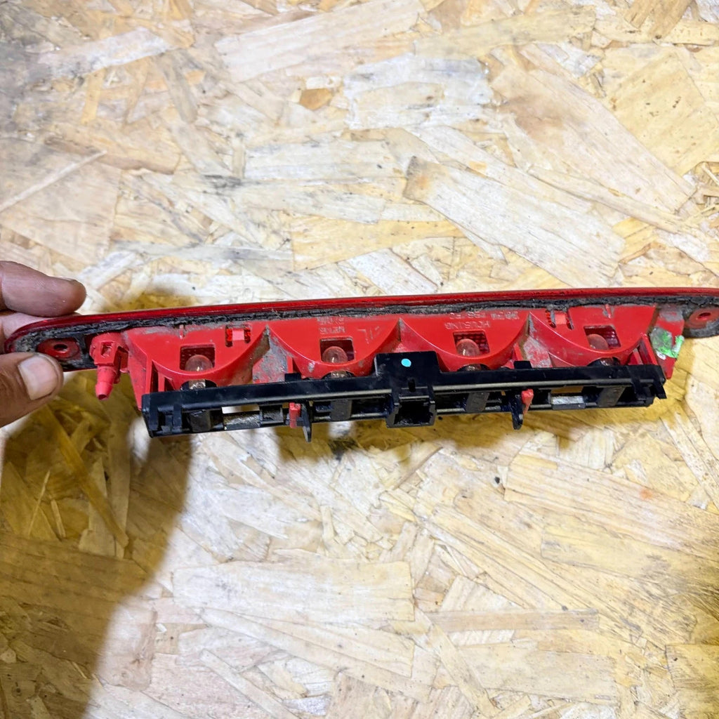 Toyota Aygo 2005-2014 LIGHT TAILGATE REAR/ BOOT LID STOP LIGHT