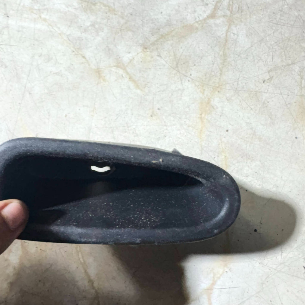 Nissan Note E11 2006?2013 Front Left Inner Door Pull Handle Insert 80951-9U00B
