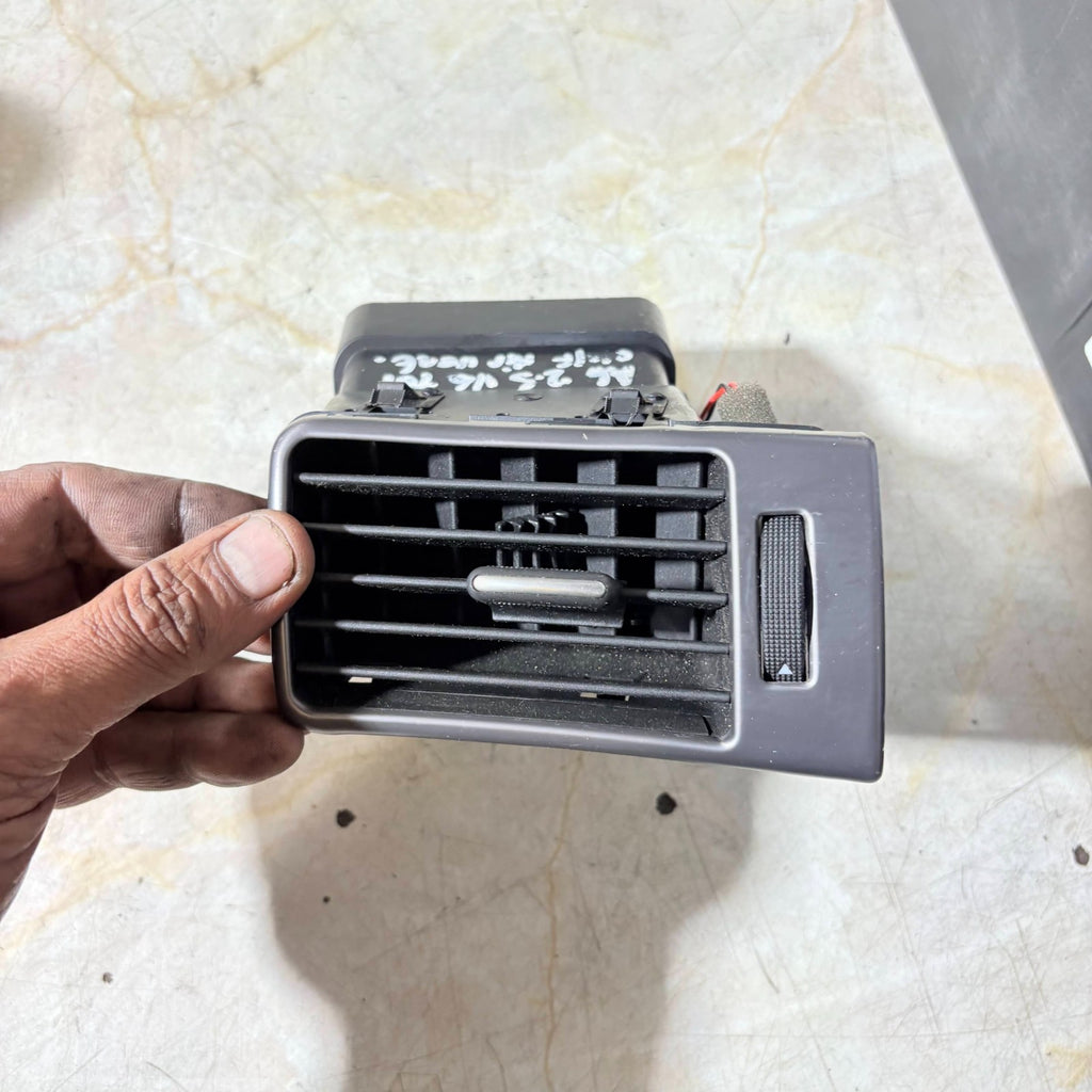 Audi A6 [99-05] Driver Right Front Heater/AC Grille Air Vent