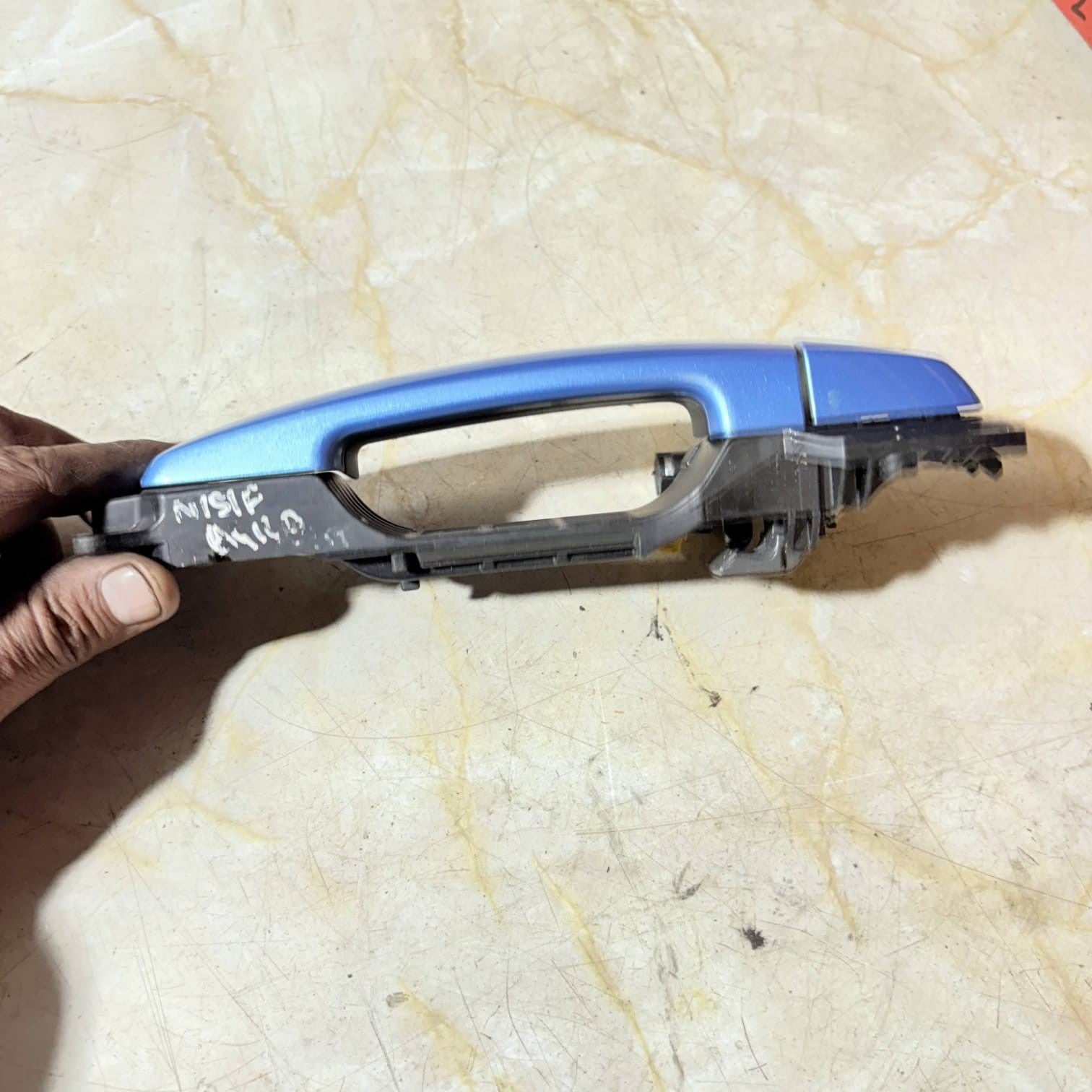 Ople Agila Passenger Front DOOR HANDLE + CARRIER-EXTERIOR 396192767312