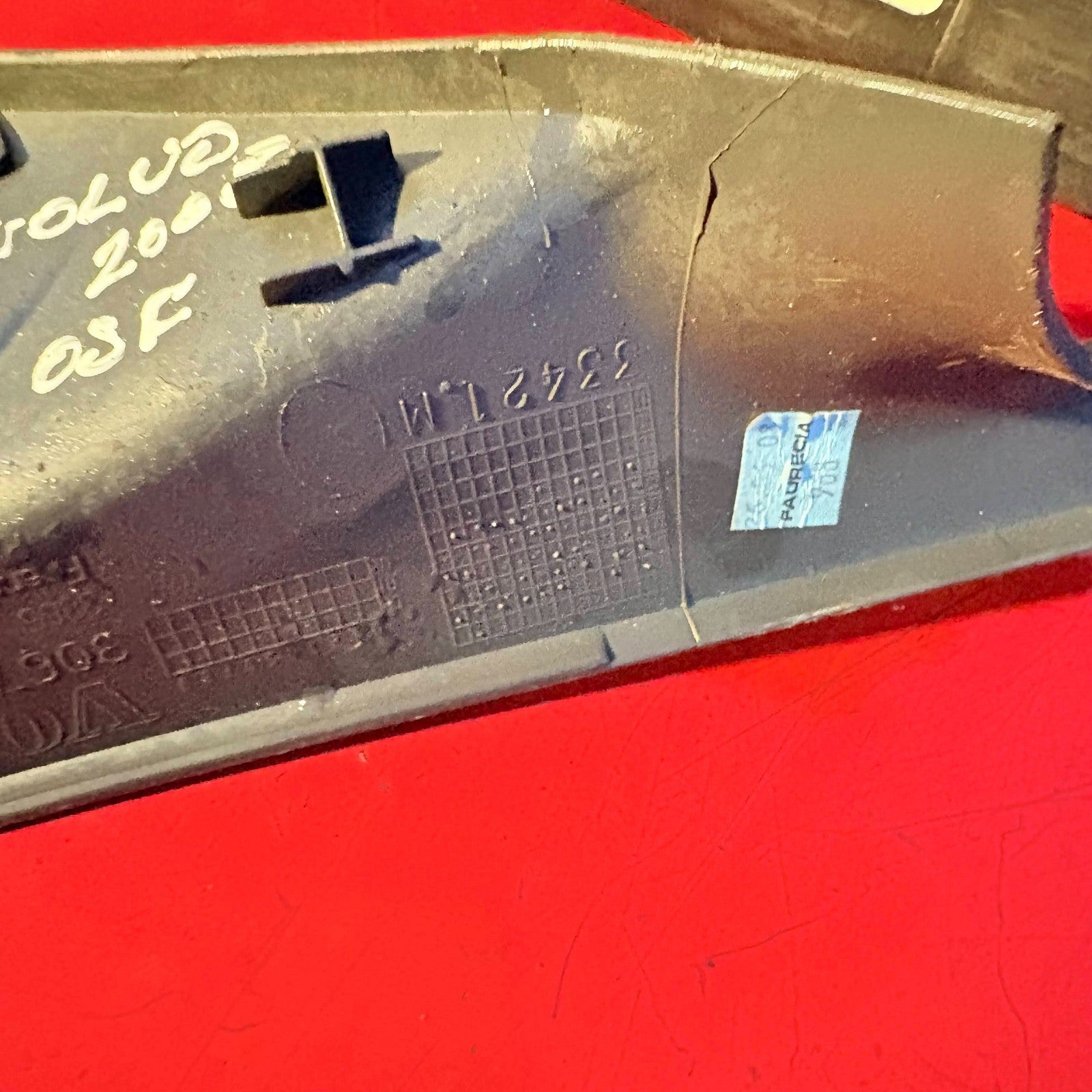 2008 VOLVO DASH END CAP TRIM RIGHT DRIVERS FRONT SIDE
