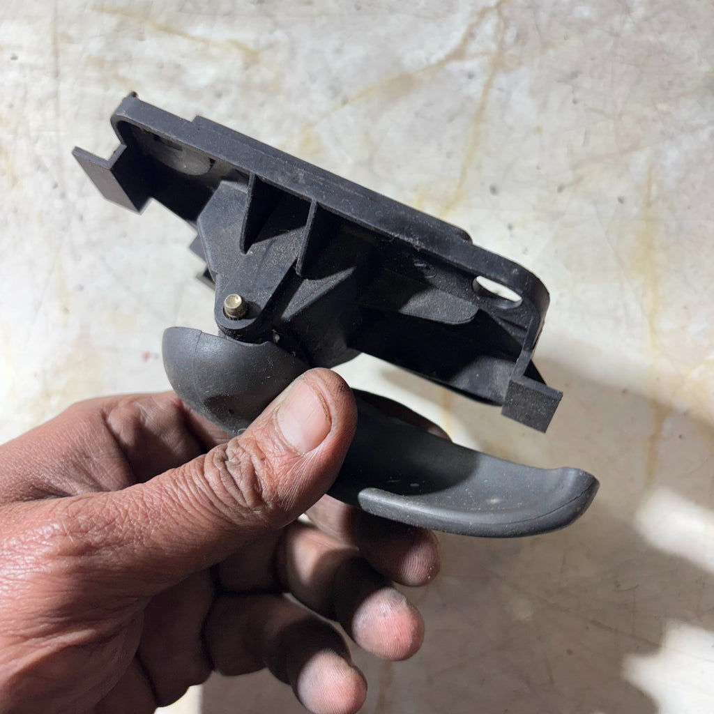 Left Front Passenger Side Inner Door Handle for FIAT PUNTO 2005